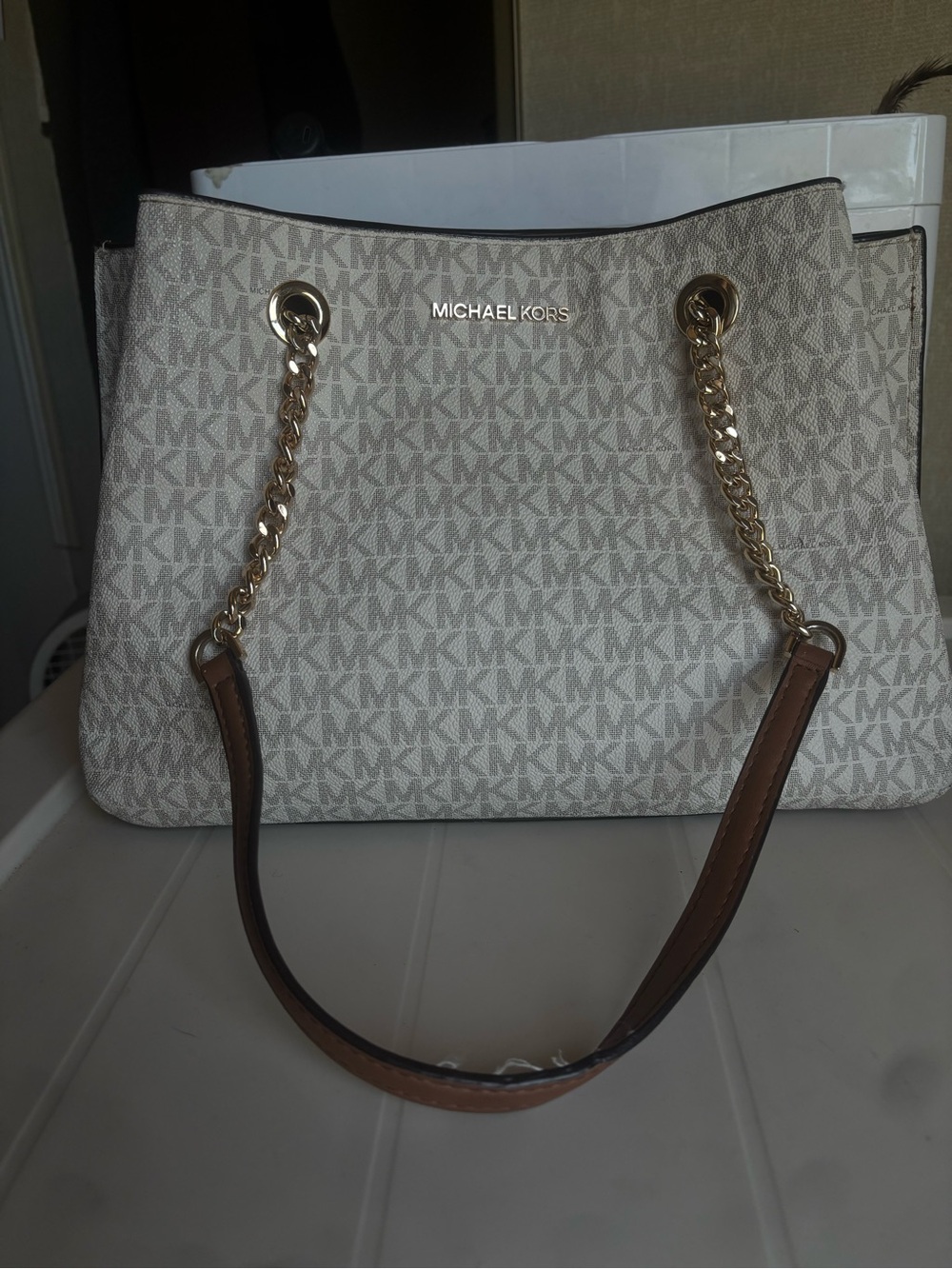 Michael Kors Mina Large Signature Logo Chain Shoulder Bag